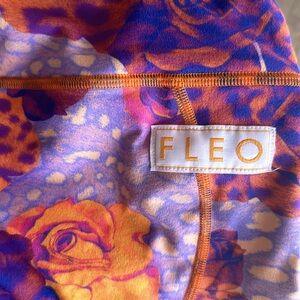 Fleo low rise contour shorts!! Excellent condition. Size M